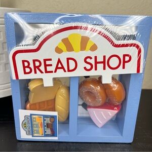 NEW Target Bullseyes Playground Wooden Light Up Bread Shop Playset